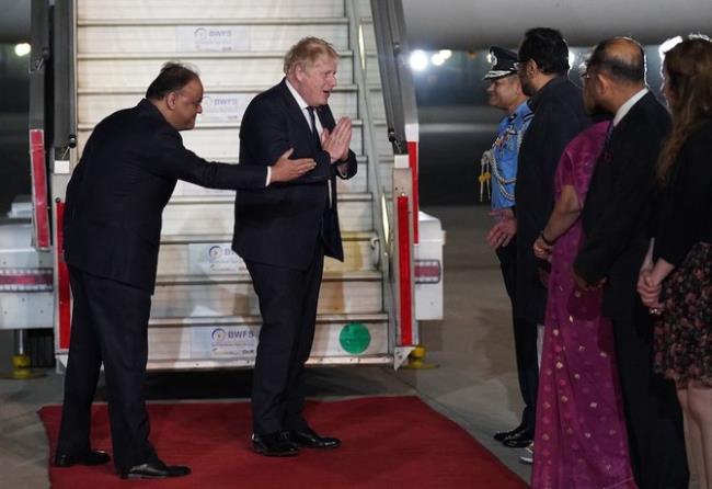 英国首相访问印度，德里-莫斯科关系不大可能发生变化