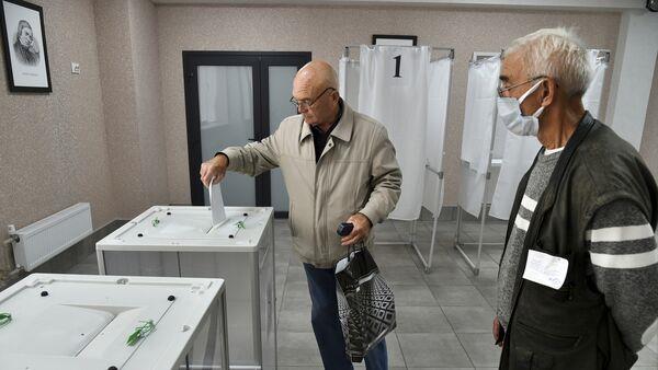 Pro-Moscow officials say occupied areas have voted to join Russia